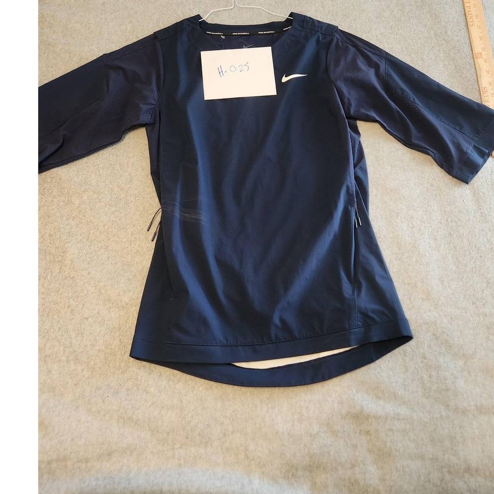 Nike Shirt Mens XS 3/4 Sleeve Pullover Athletic Swoosh 897383-419‎
